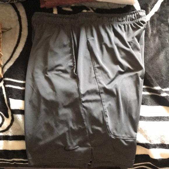 Nike Dri-Fi basketball shorts - Picture 2 of 3